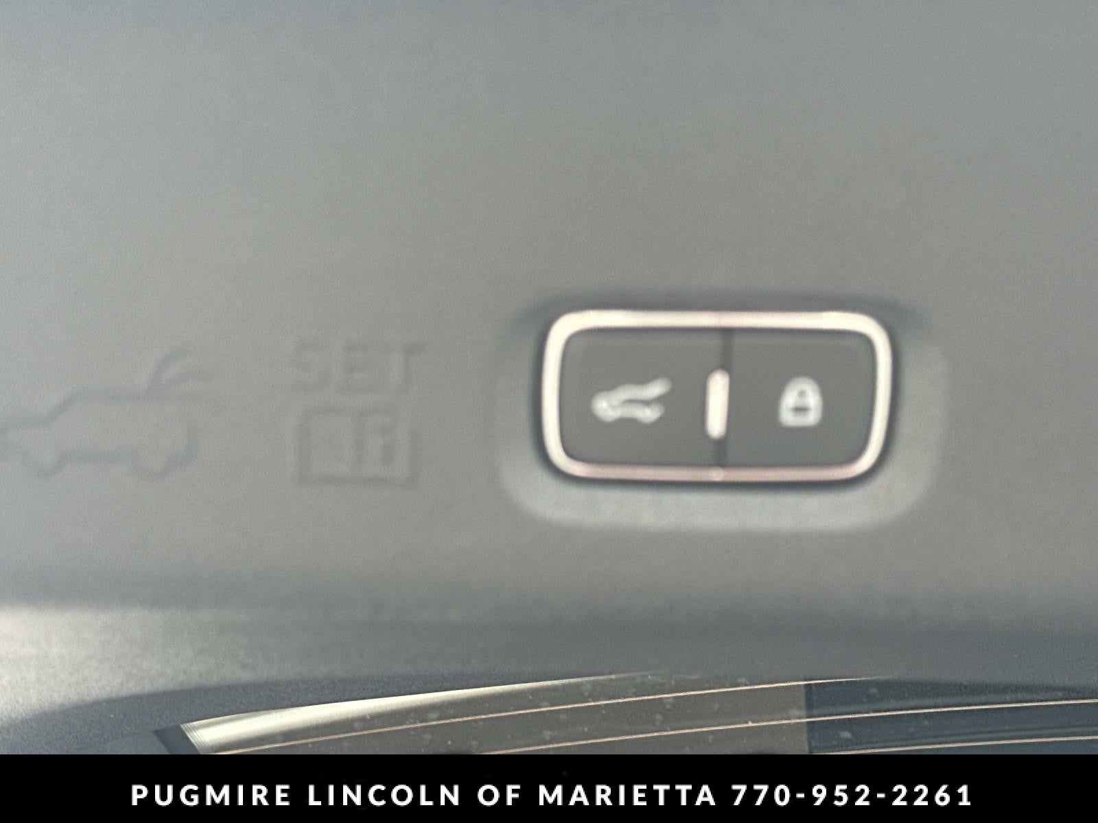 2027 Lincoln Navigator Black Label
