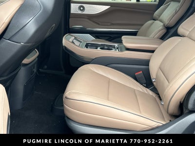 2027 Lincoln Navigator Black Label