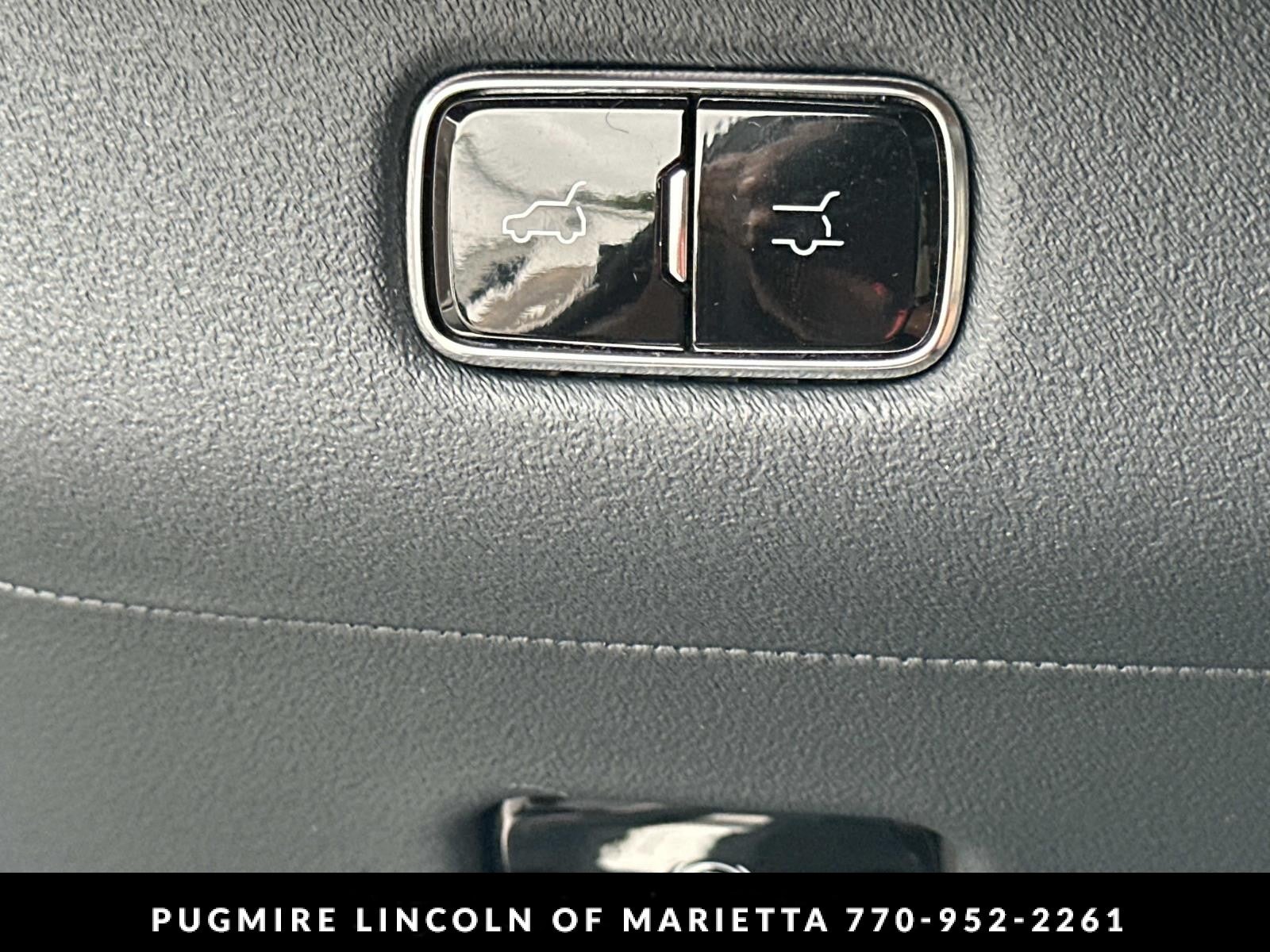 2027 Lincoln Navigator Black Label