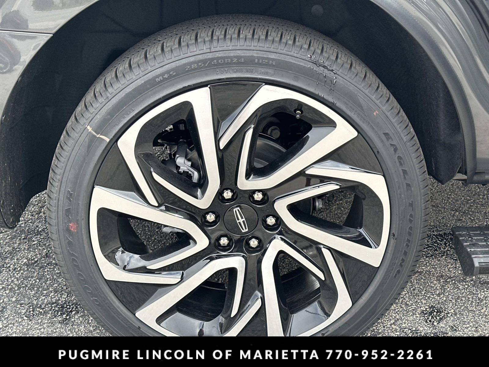 2027 Lincoln Navigator Black Label