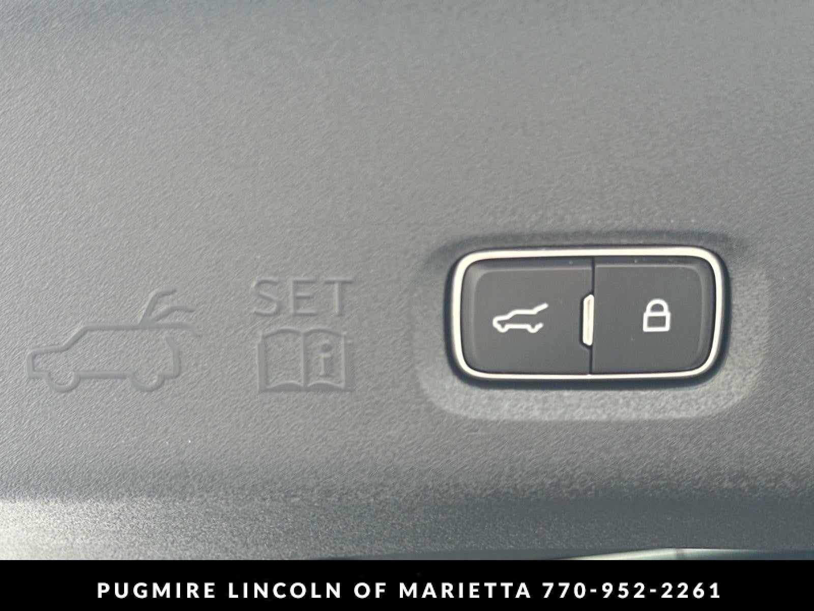 2027 Lincoln Navigator Black Label