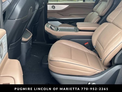 2027 Lincoln Navigator Black Label