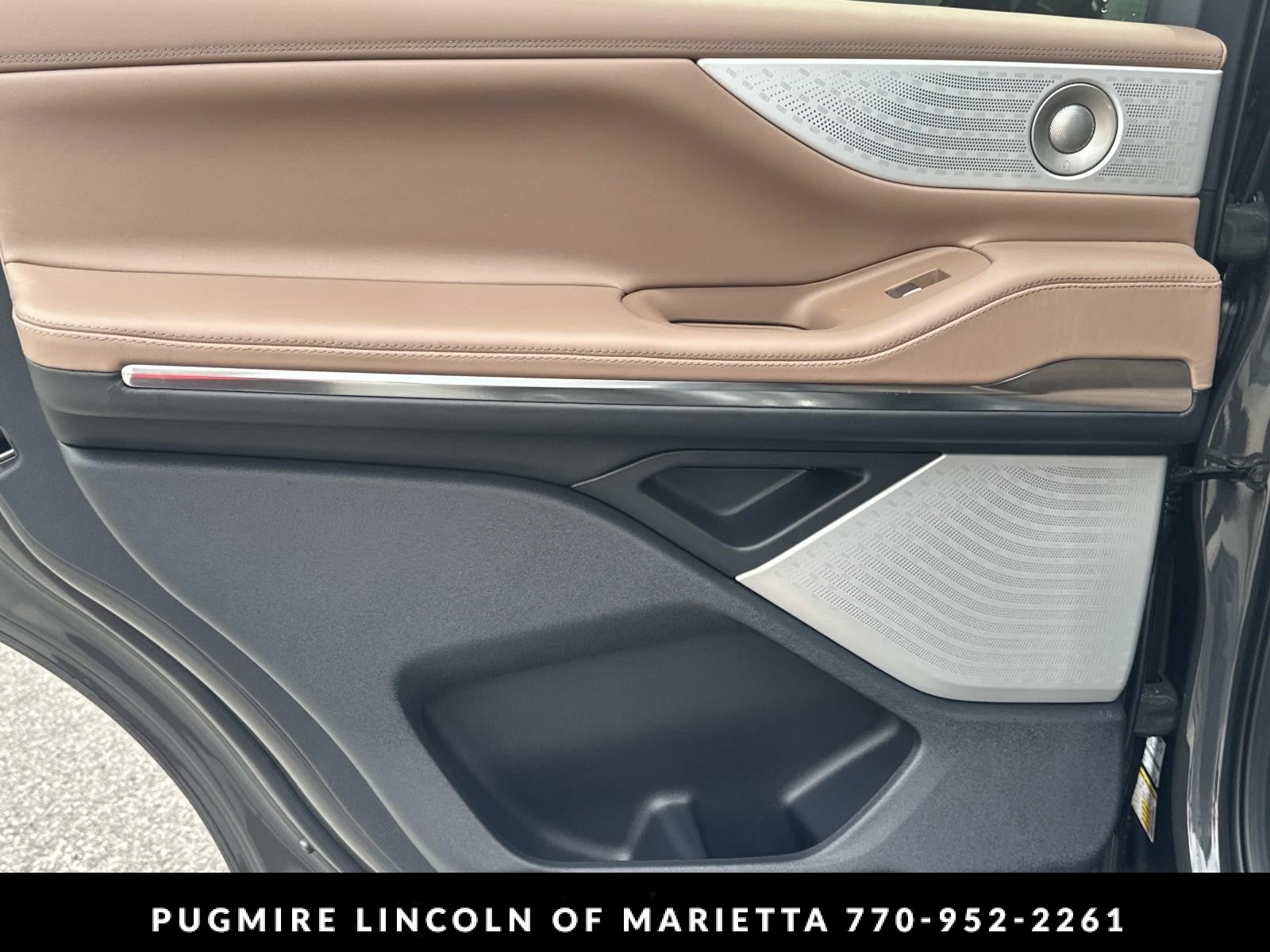 2027 Lincoln Navigator Black Label