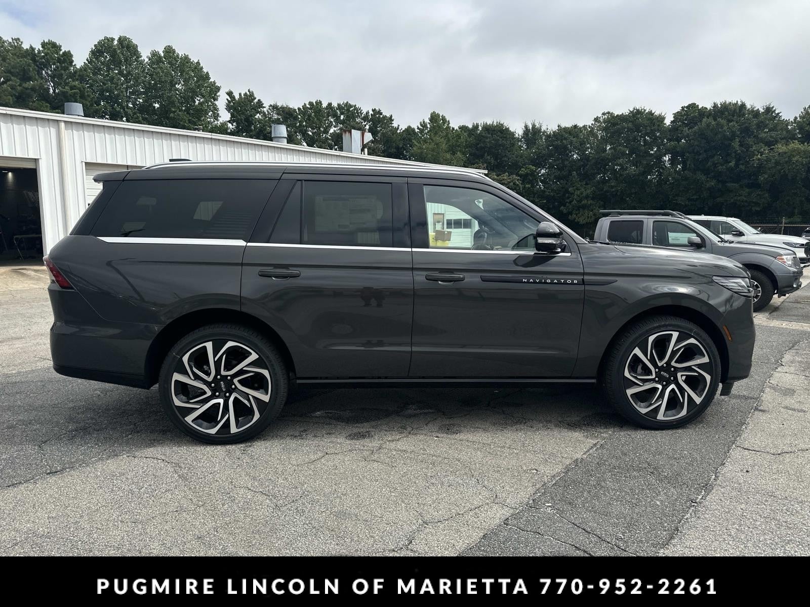 2027 Lincoln Navigator Black Label