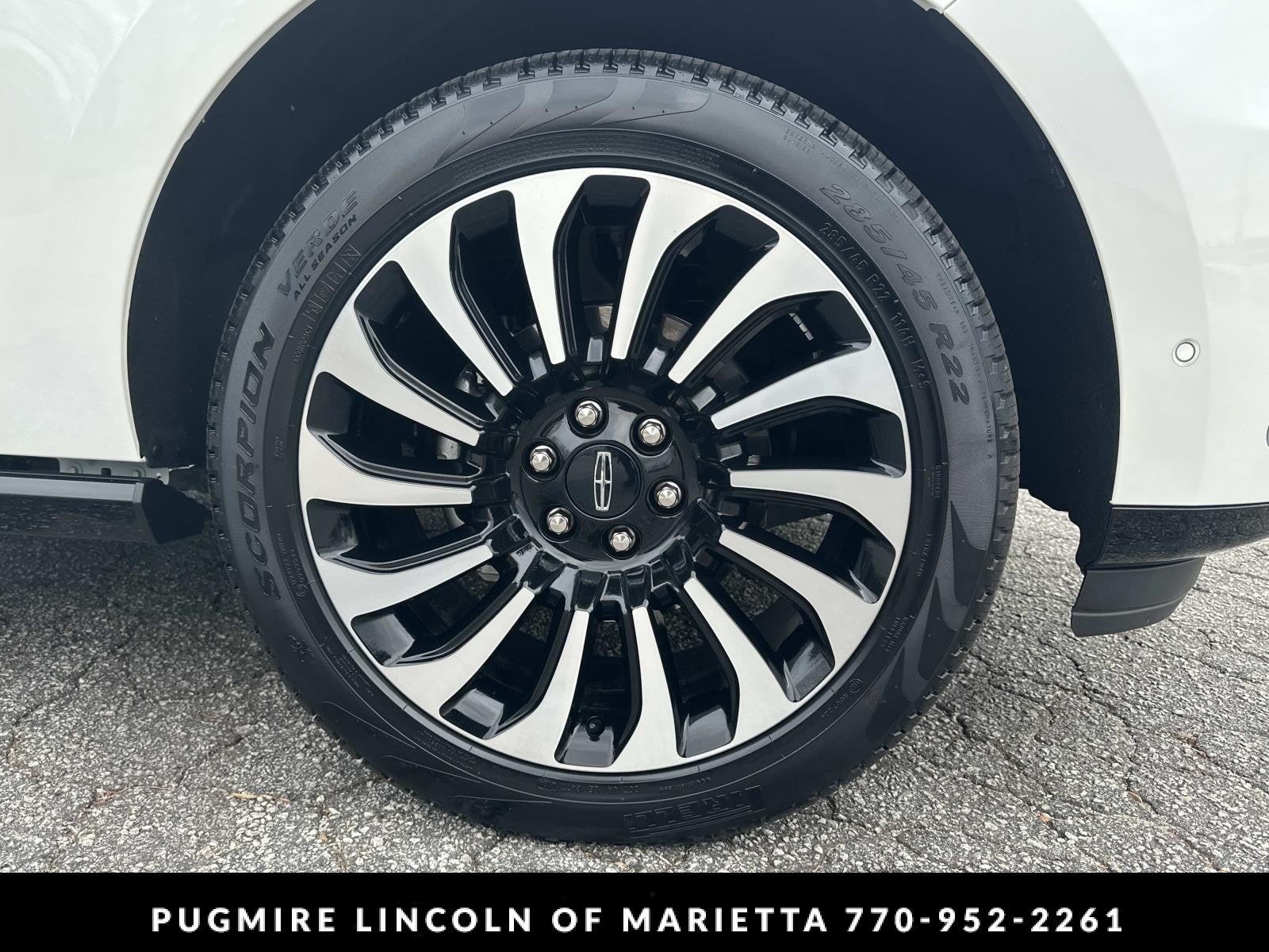 2024 Lincoln Navigator Black Label