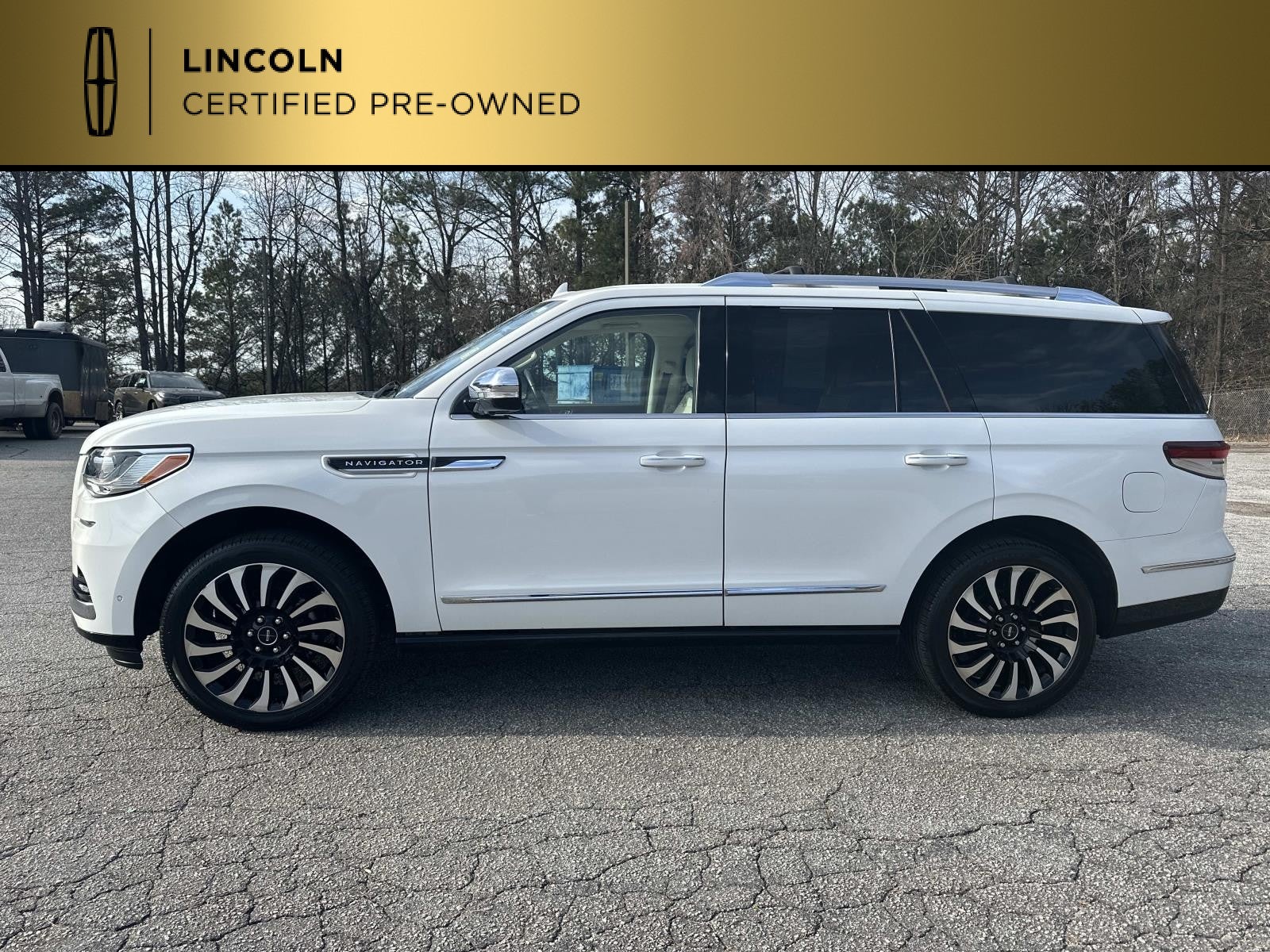 2022 Lincoln Navigator Black Label