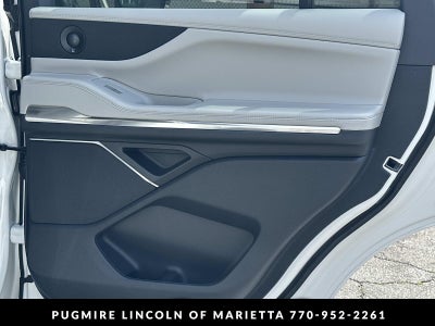 2026 Lincoln Navigator Premiere