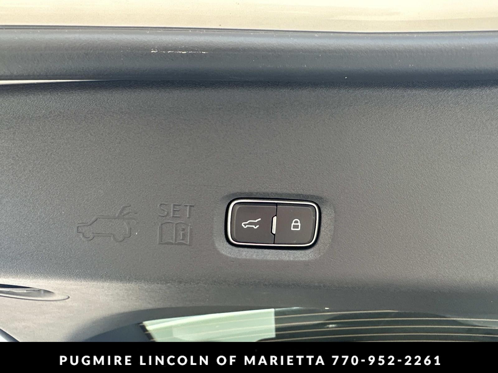 2026 Lincoln Navigator Premiere