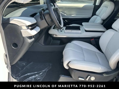 2026 Lincoln Navigator Premiere