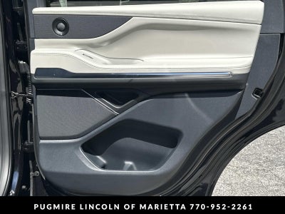 2026 Lincoln Navigator Premiere