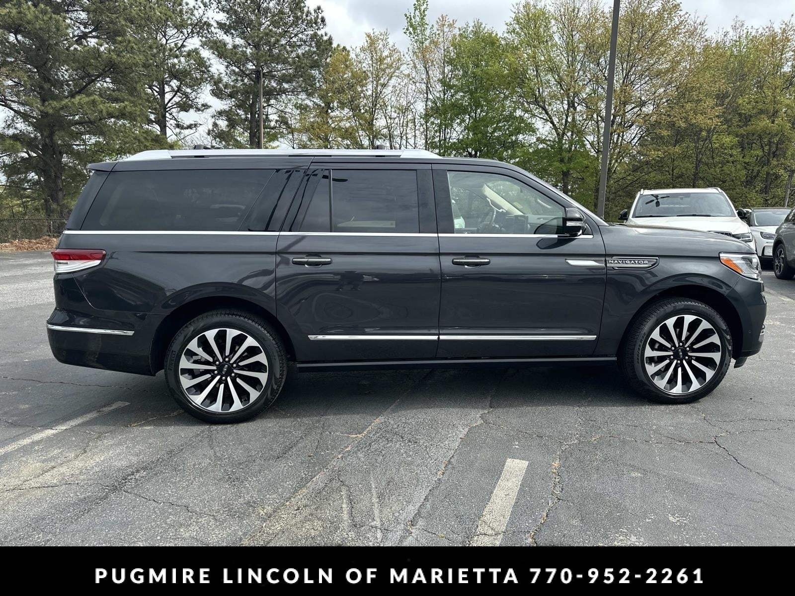 2023 Lincoln Navigator L Reserve