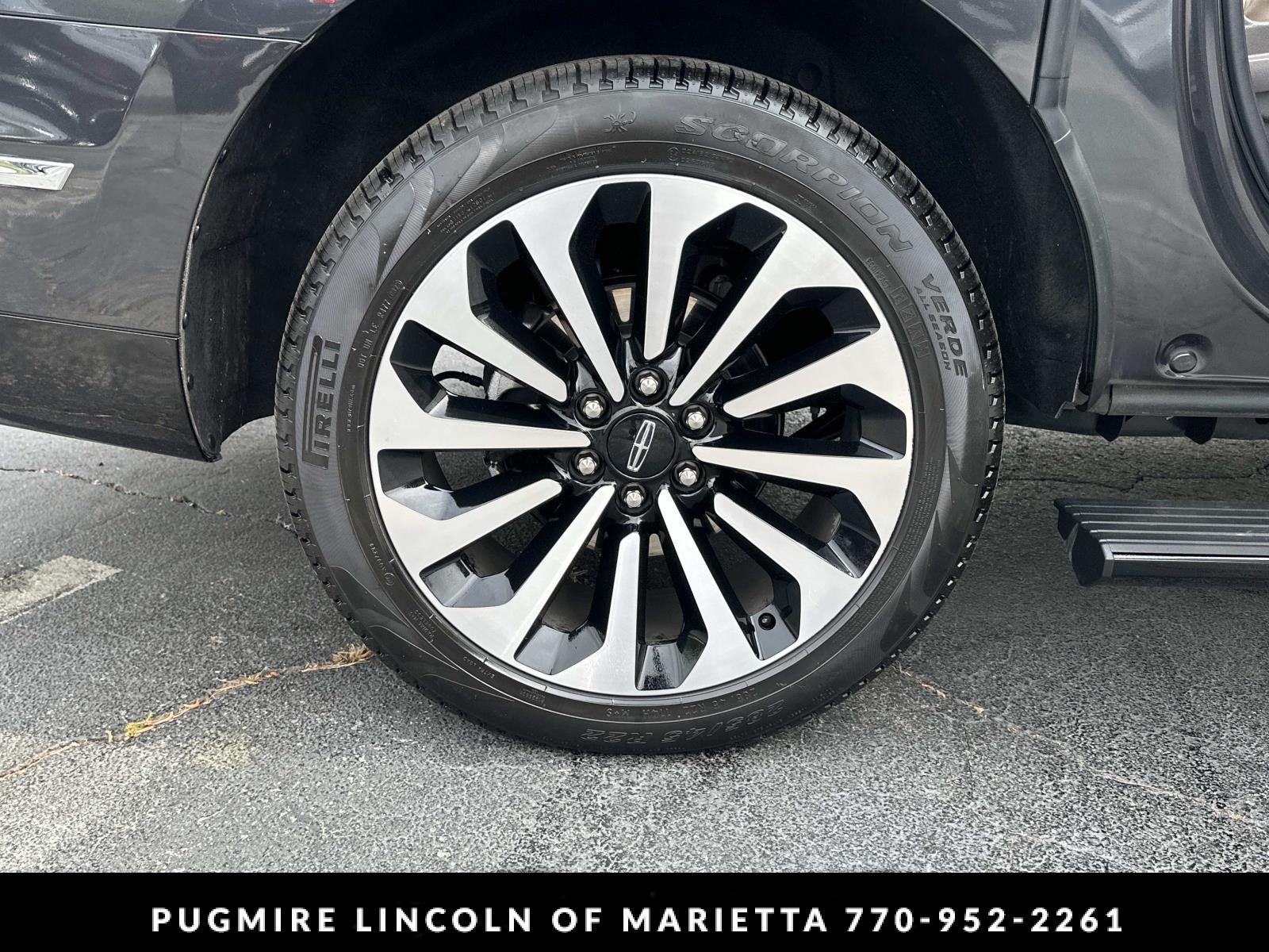 2023 Lincoln Navigator L Reserve