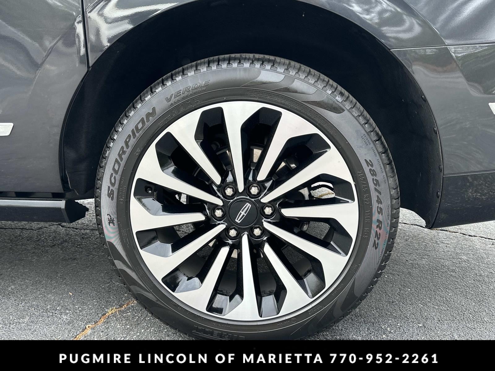 2023 Lincoln Navigator L Reserve