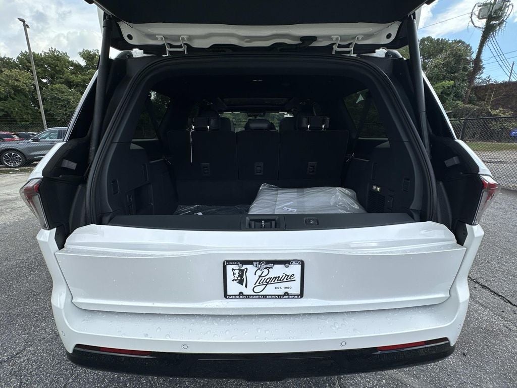 2025 Lincoln Navigator L Reserve