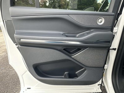 2025 Lincoln Navigator L Reserve