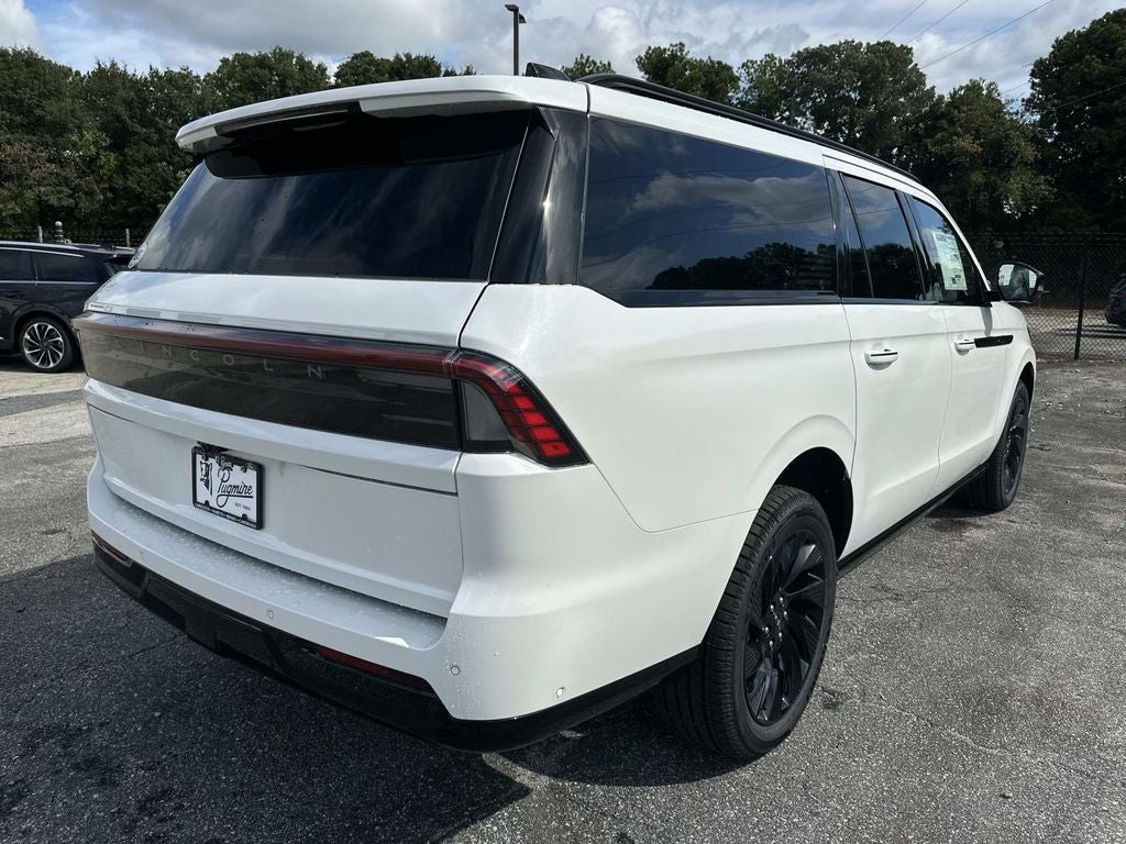 2025 Lincoln Navigator L Reserve