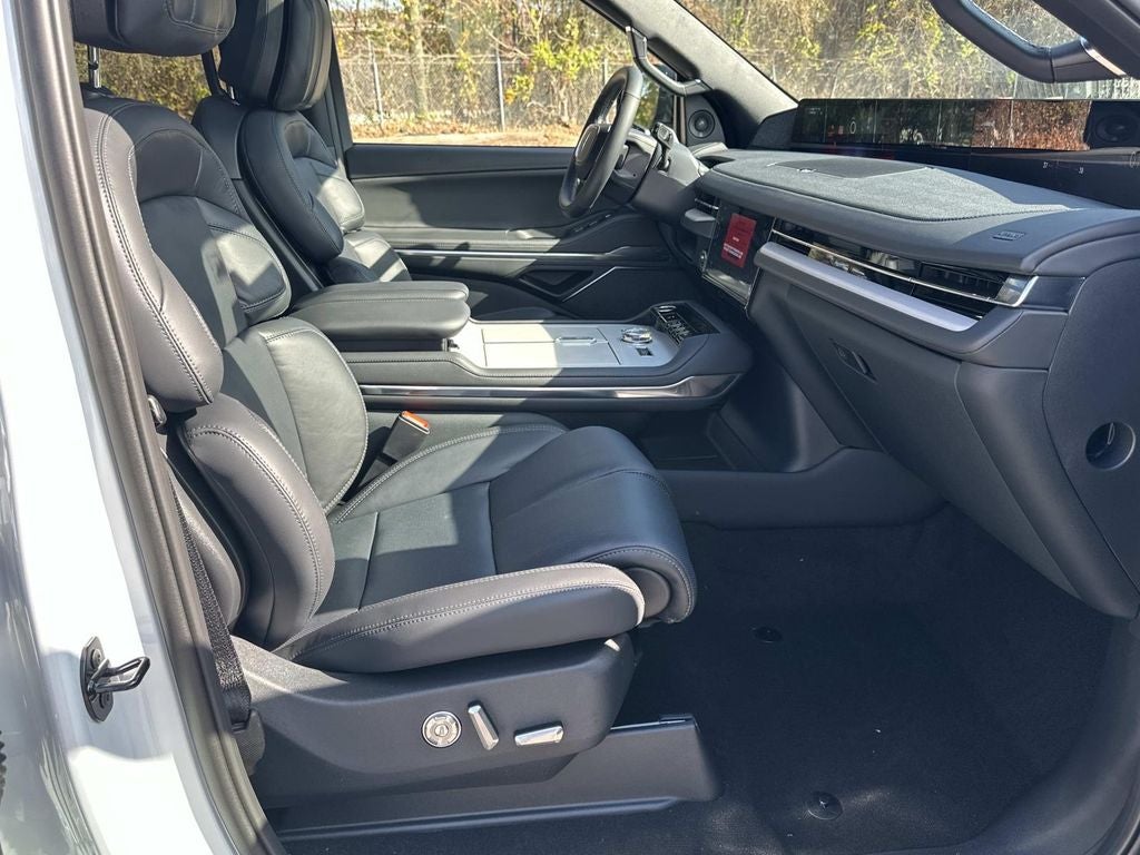 2025 Lincoln Navigator L Reserve