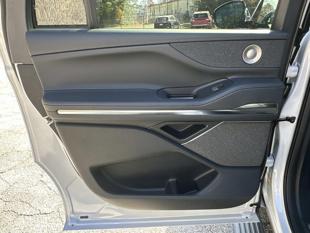 2025 Lincoln Navigator L Reserve