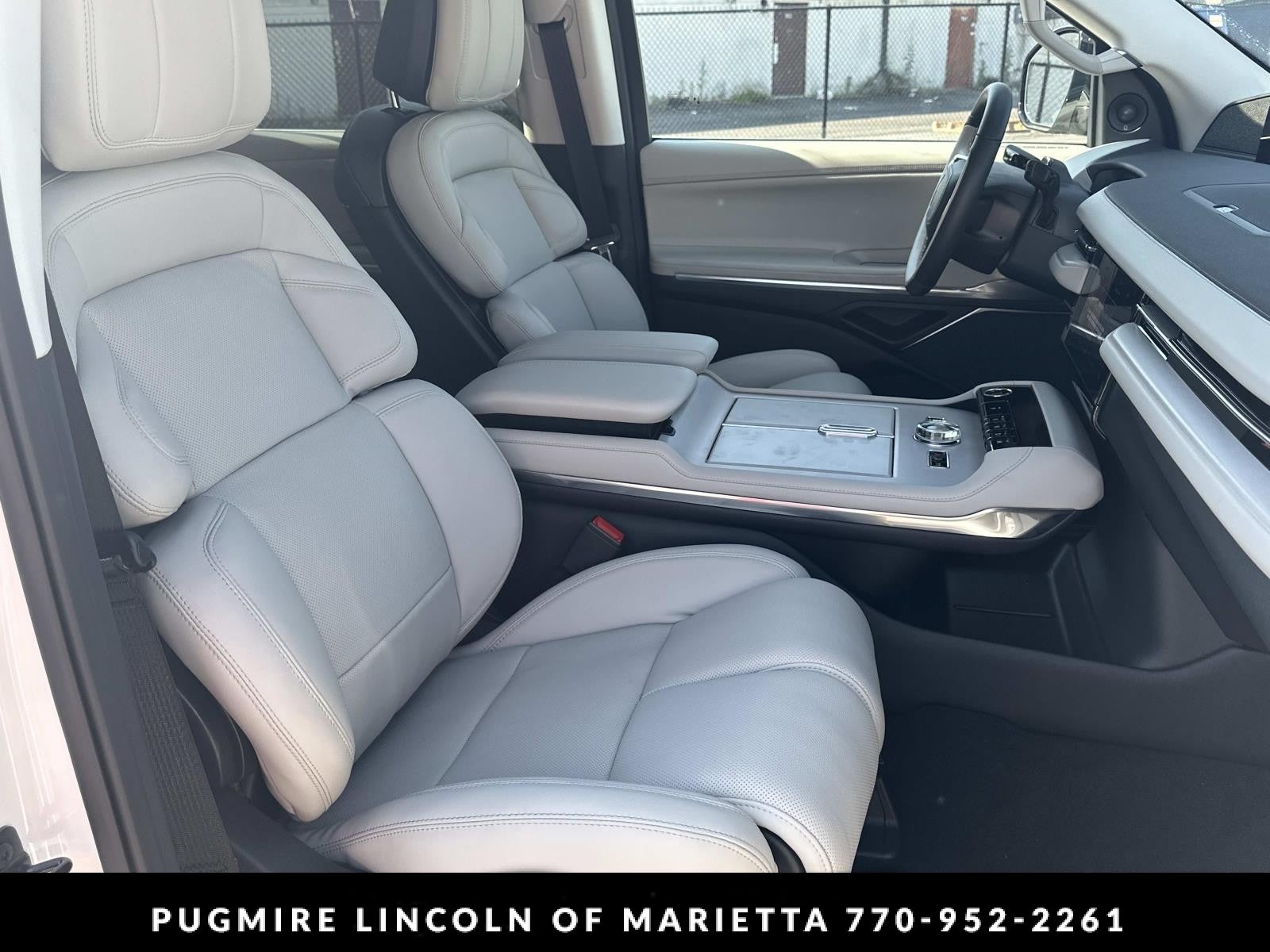 2026 Lincoln Navigator L Reserve
