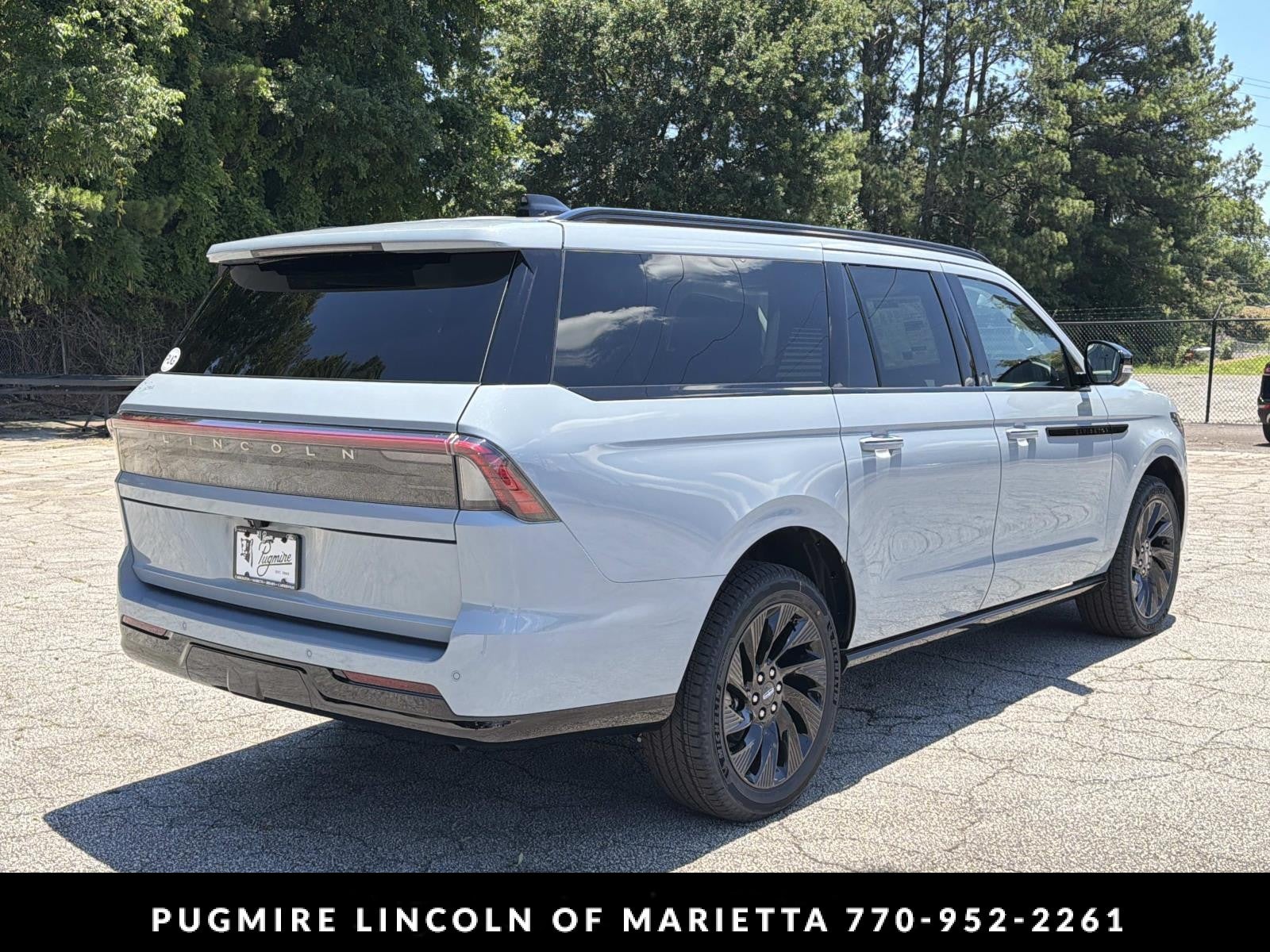 2026 Lincoln Navigator L Reserve