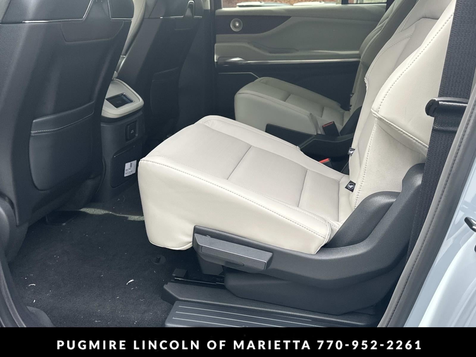 2026 Lincoln Navigator L Reserve