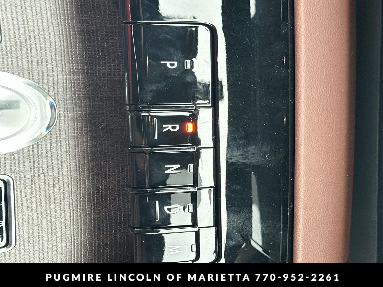 2027 Lincoln Navigator L Reserve