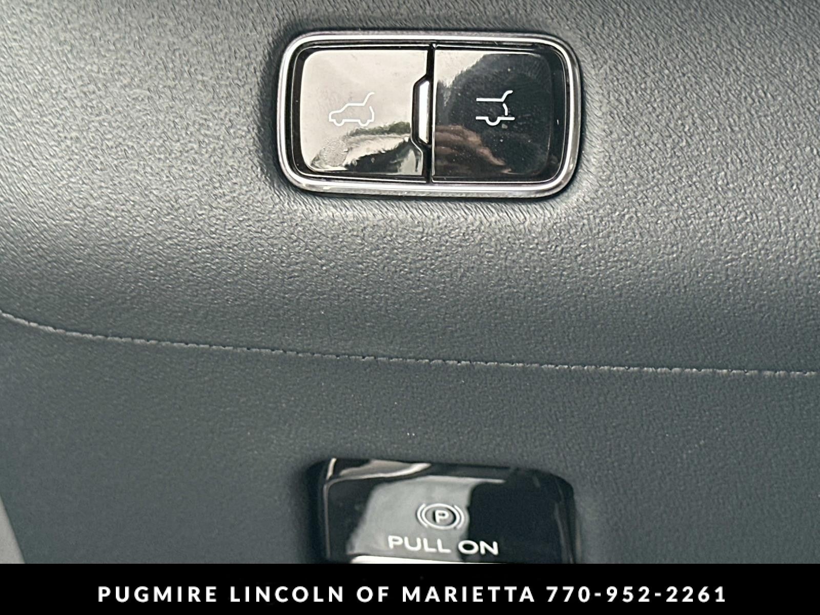 2027 Lincoln Navigator L Reserve