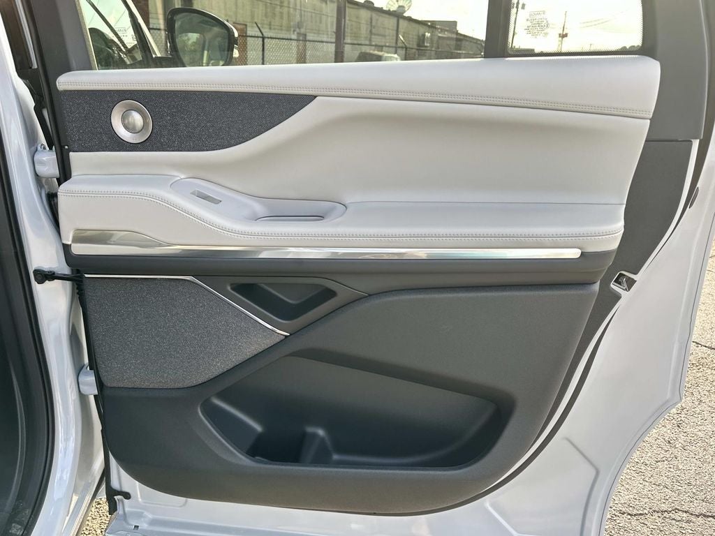 2026 Lincoln Navigator L Reserve