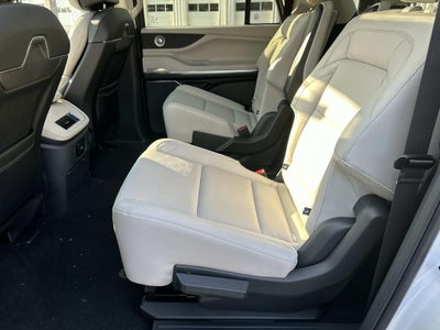 2026 Lincoln Navigator L Reserve