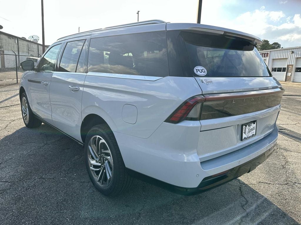 2026 Lincoln Navigator L Reserve