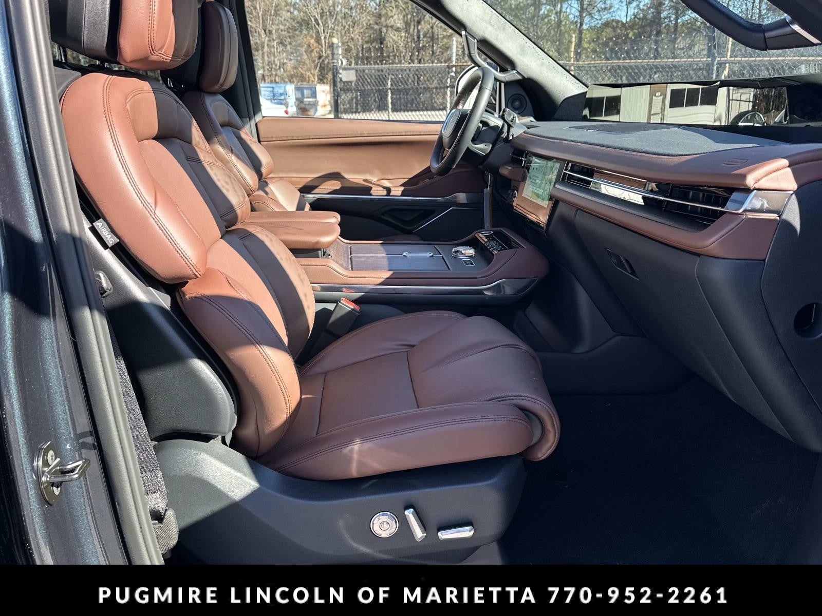 2026 Lincoln Navigator L Reserve