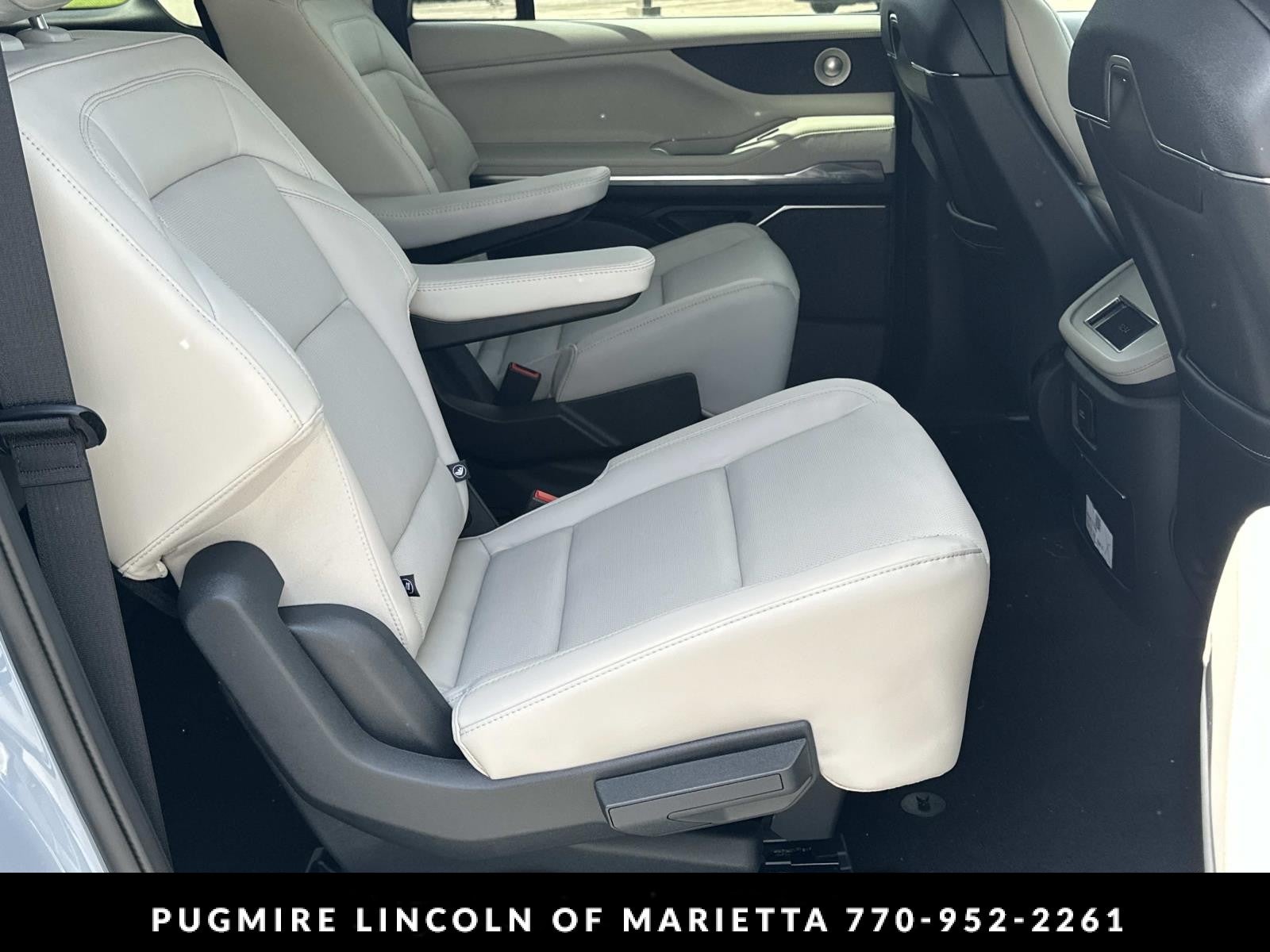 2026 Lincoln Navigator L Reserve