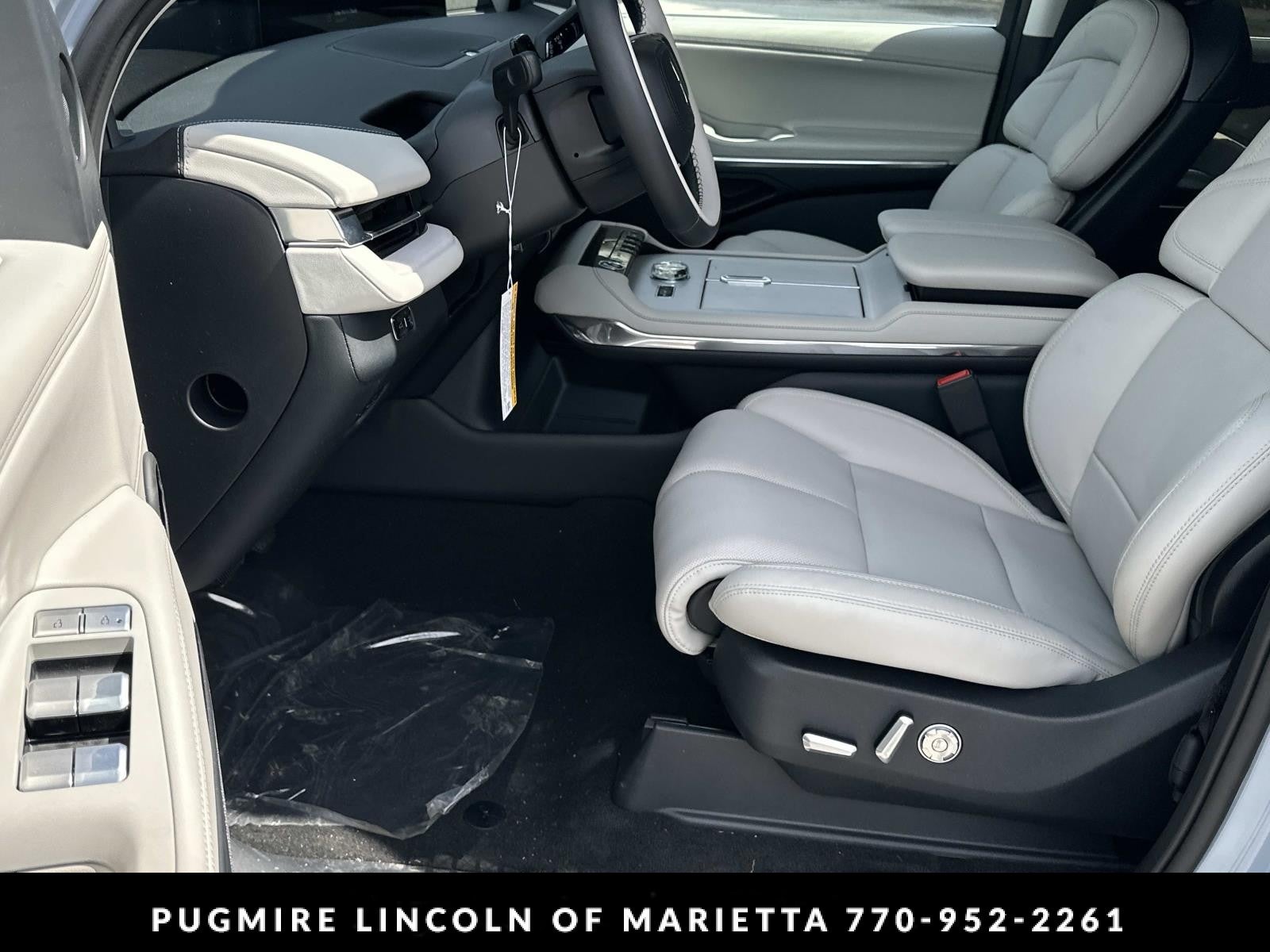 2026 Lincoln Navigator L Reserve