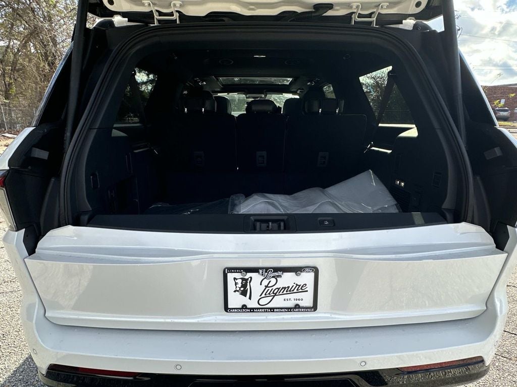 2025 Lincoln Navigator L Reserve