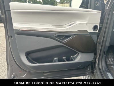 2027 Lincoln Navigator L Black Label