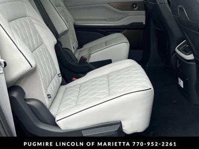 2027 Lincoln Navigator L Black Label