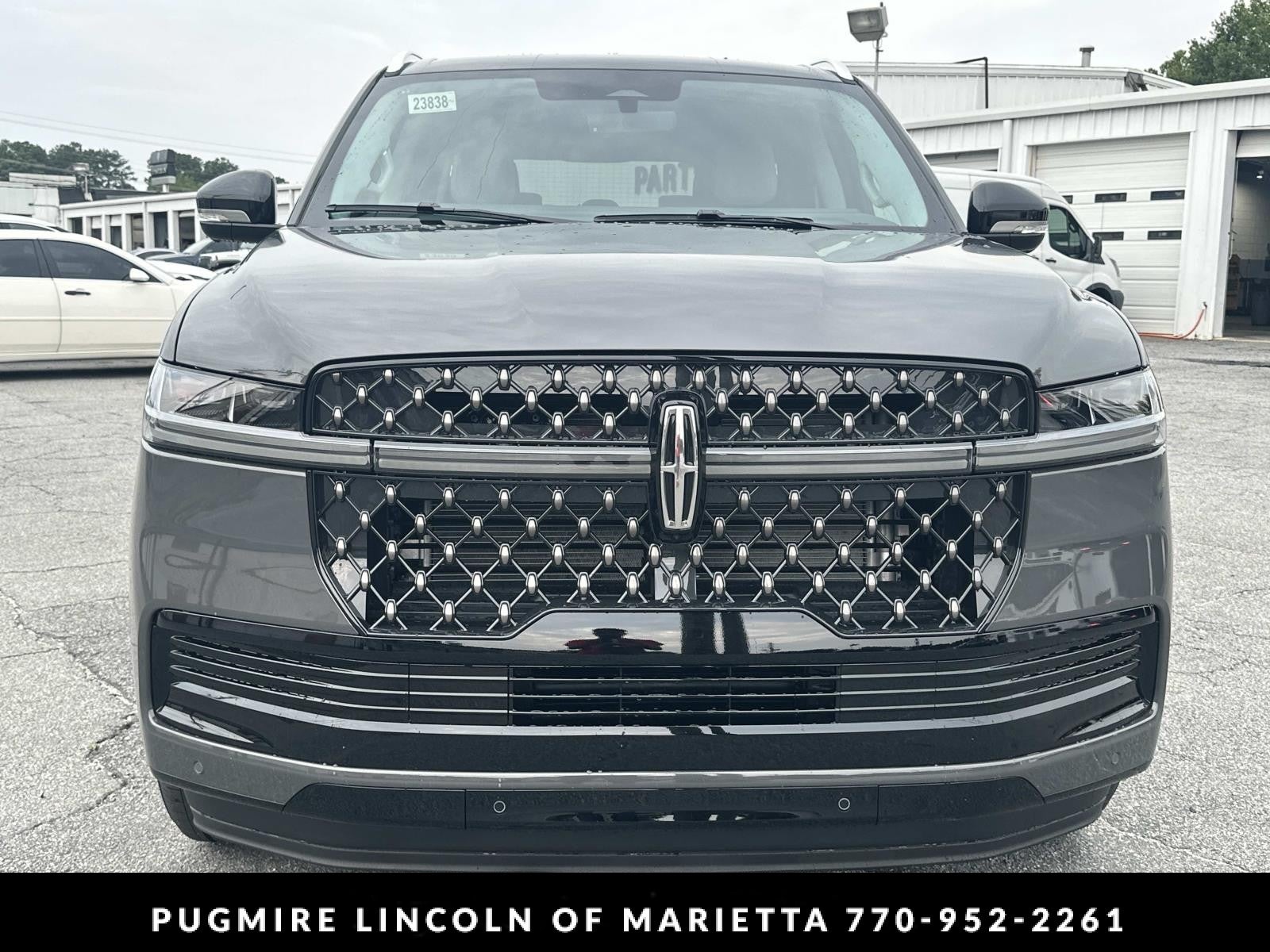 2027 Lincoln Navigator L Black Label