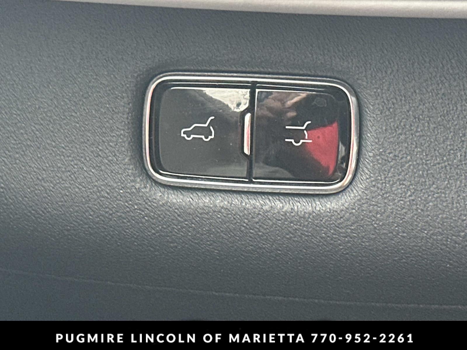 2027 Lincoln Navigator L Black Label