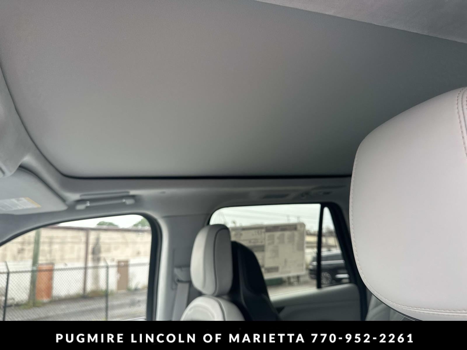 2027 Lincoln Navigator L Black Label