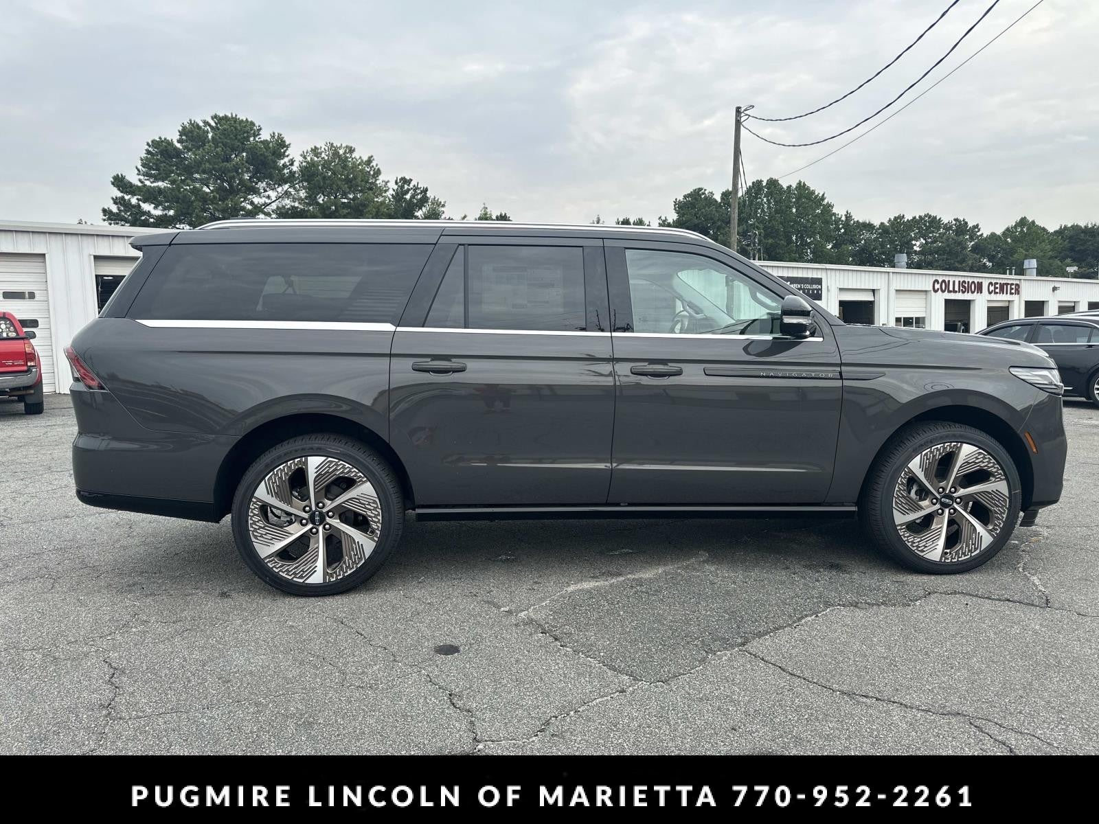 2027 Lincoln Navigator L Black Label