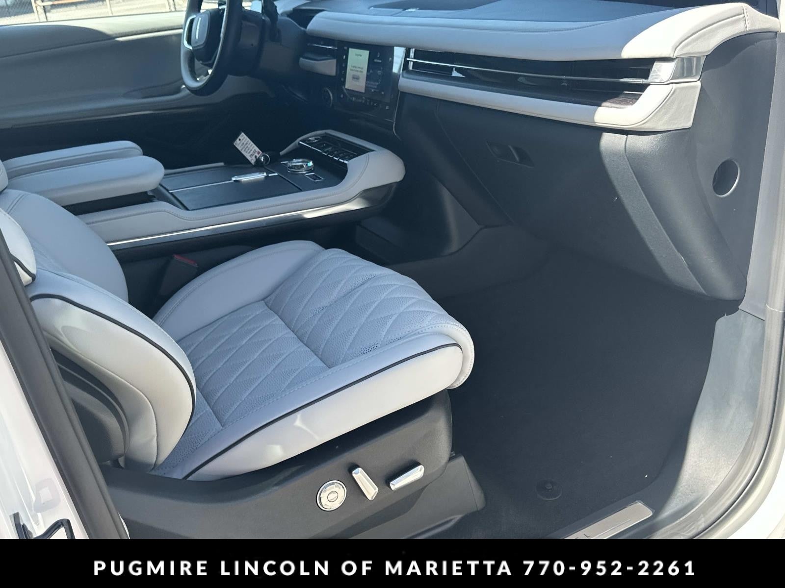 2026 Lincoln Navigator L Black Label