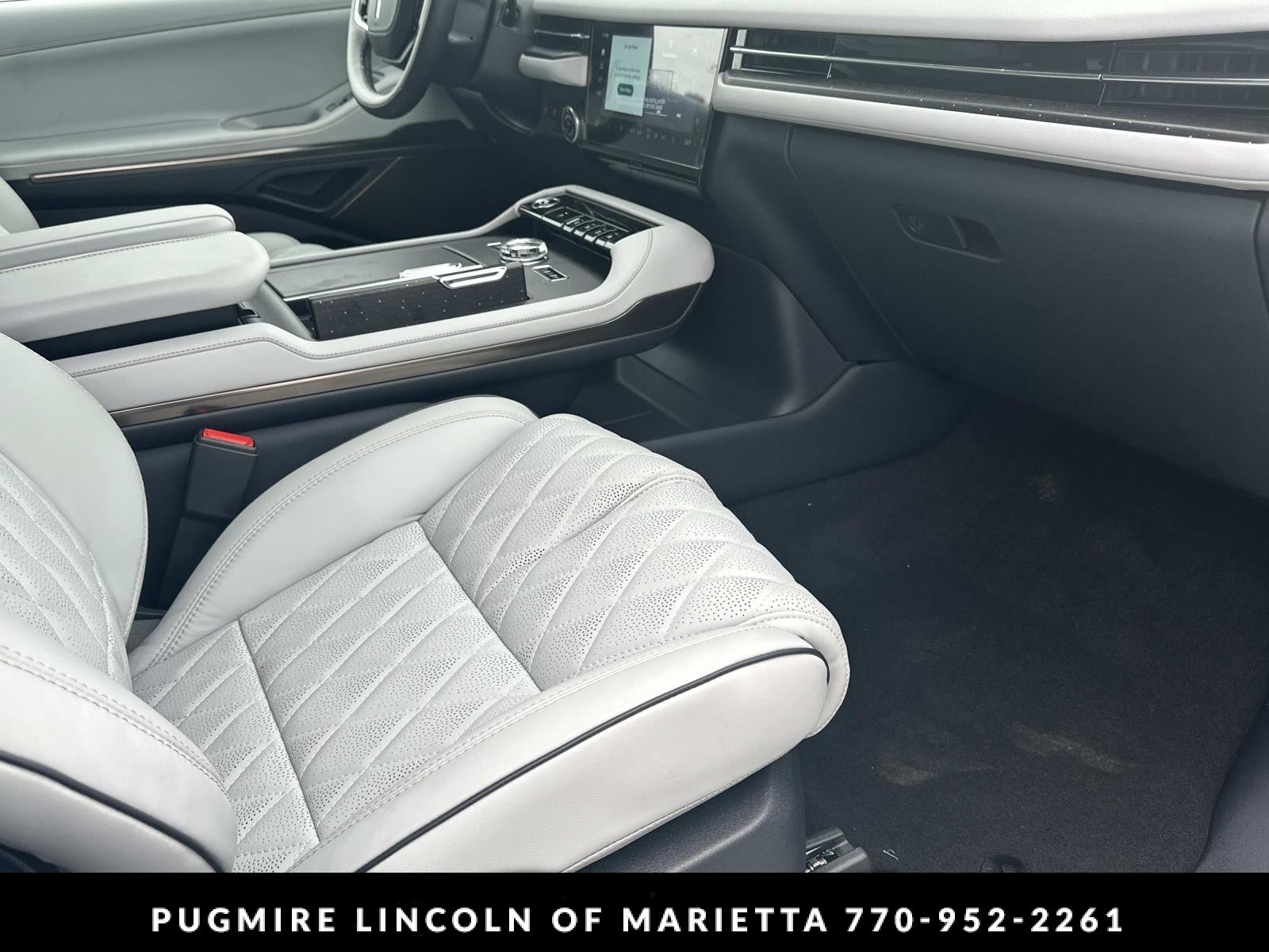 2026 Lincoln Navigator L Black Label