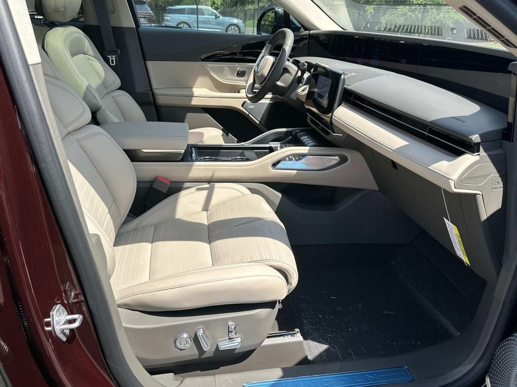 2025 Lincoln Nautilus Reserve