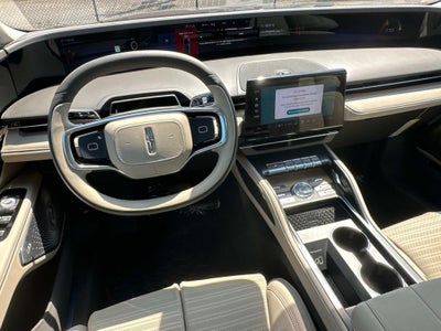 2025 Lincoln Nautilus Reserve