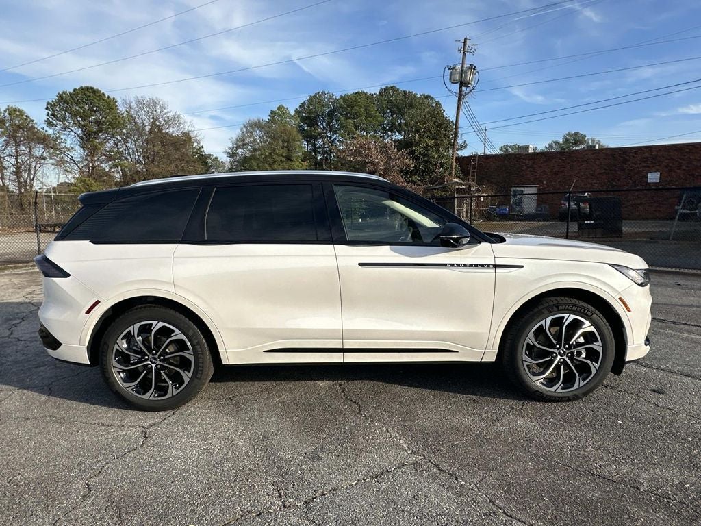 2026 Lincoln Nautilus Reserve