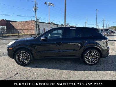 2022 Porsche Cayenne Base