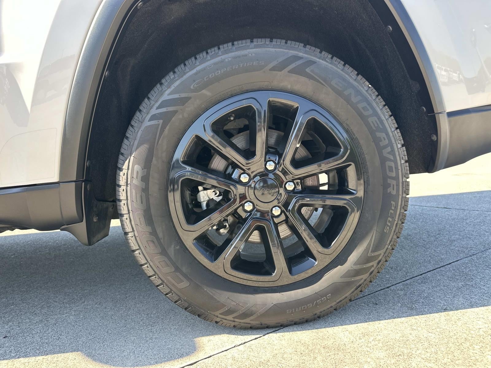 2021 Jeep Grand Cherokee LAREDO 4X4