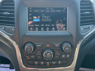 2021 Jeep Grand Cherokee LAREDO 4X4