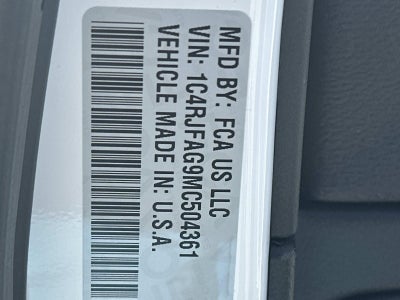 2021 Jeep Grand Cherokee LAREDO 4X4