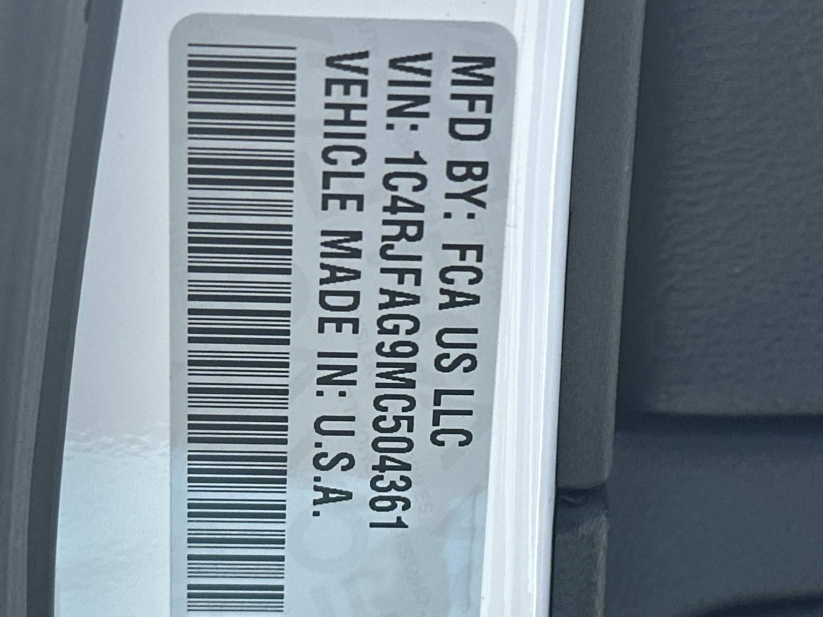 2021 Jeep Grand Cherokee LAREDO 4X4